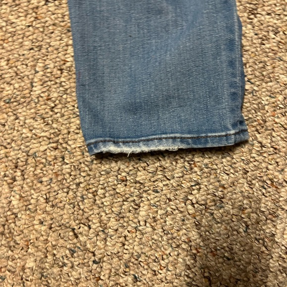 J. Crew women’s Slim Broken In Boyfriend Jeans, size 28 - Picture 7 of 8